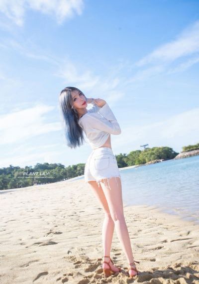 《老女人》伦理完整版_迅雷极速版下载