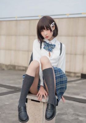 白丝挠脚心vk_高清高清完整版